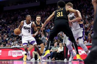 用一次短传 用一次短传