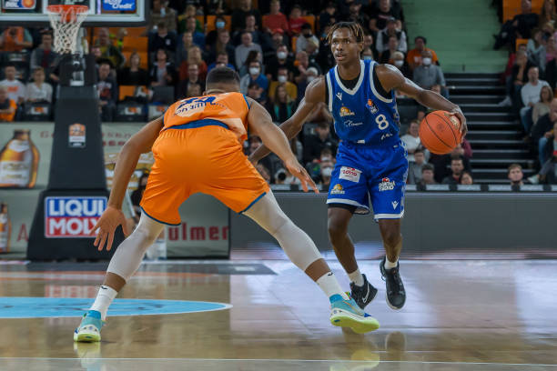 从逆境中突 从逆境中突